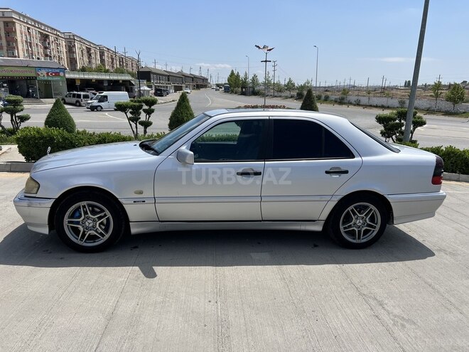 Mercedes C 220 d 1999, 420,095 km - 2.2 l - Bakı