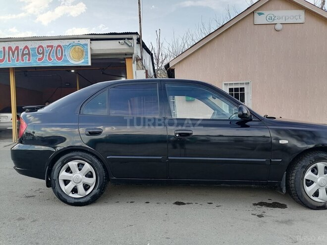 Hyundai Accent 2005, 406,000 km - 1.5 л - Quba