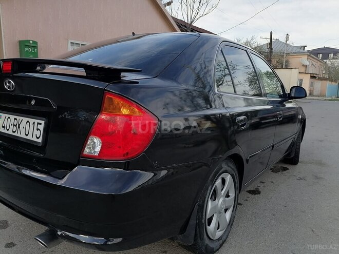Hyundai Accent 2005, 406,000 km - 1.5 л - Quba
