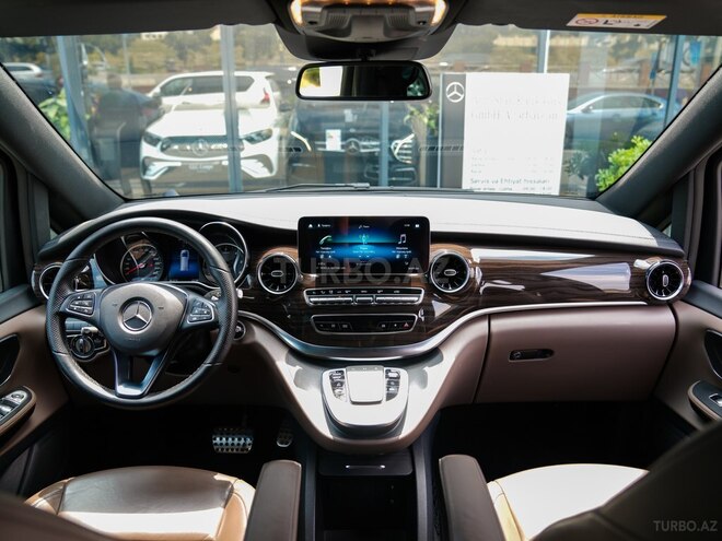 Mercedes V 220 2023, 53,000 km - 2.2 l - Bakı