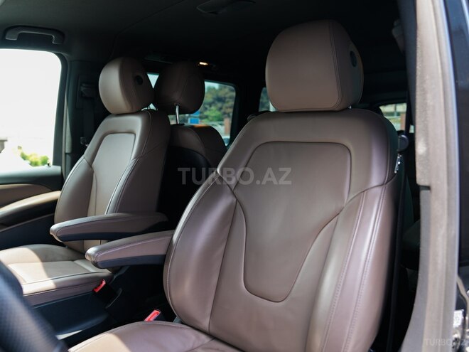 Mercedes V 220 2023, 53,000 km - 2.2 l - Bakı
