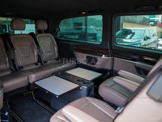 Mercedes V 220 2023, 53,000 km - 2.2 l - Bakı