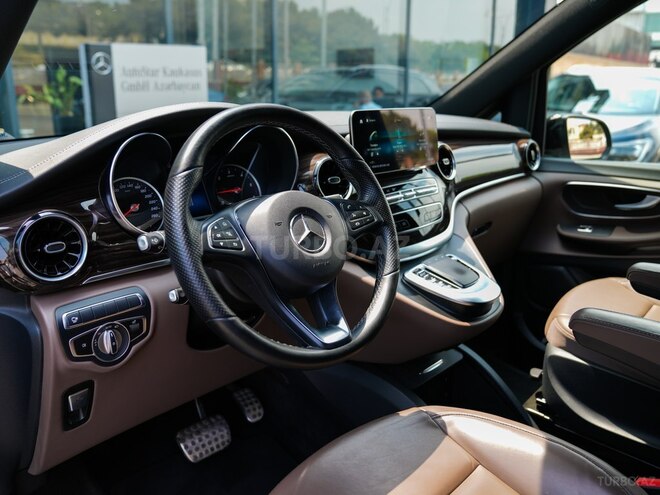 Mercedes V 220 2023, 53,000 km - 2.2 l - Bakı
