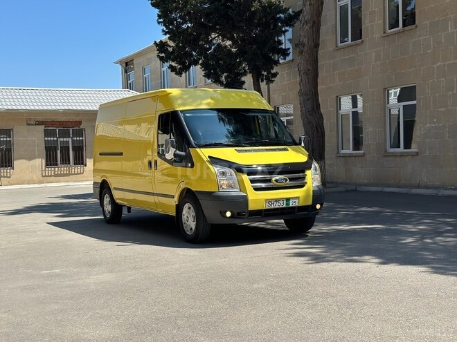 Ford Transit-2