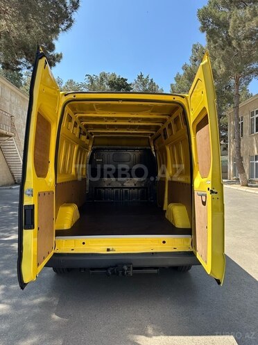 Ford Transit-6