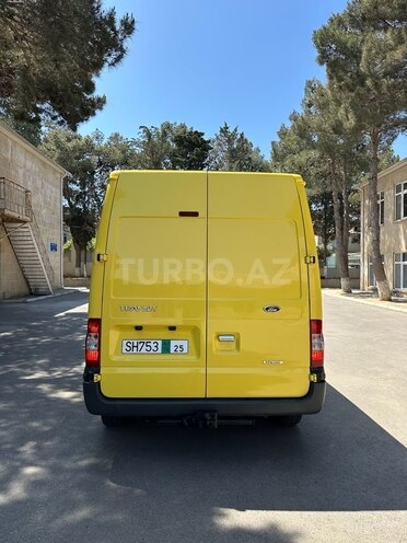 Ford Transit-5