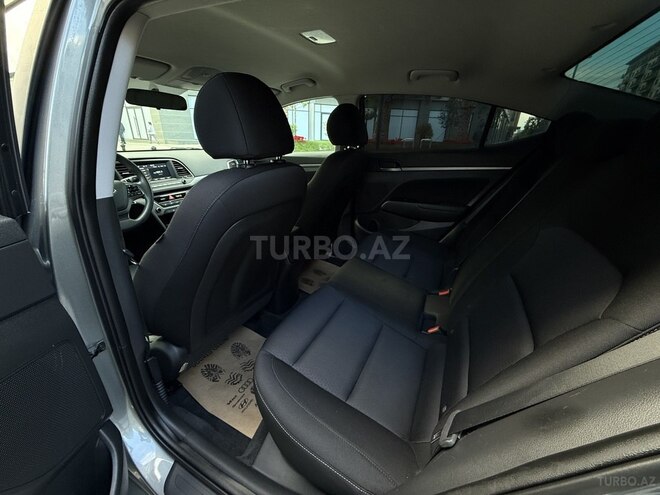 Hyundai Elantra 2017, 114,300 km - 2.0 l - Bakı