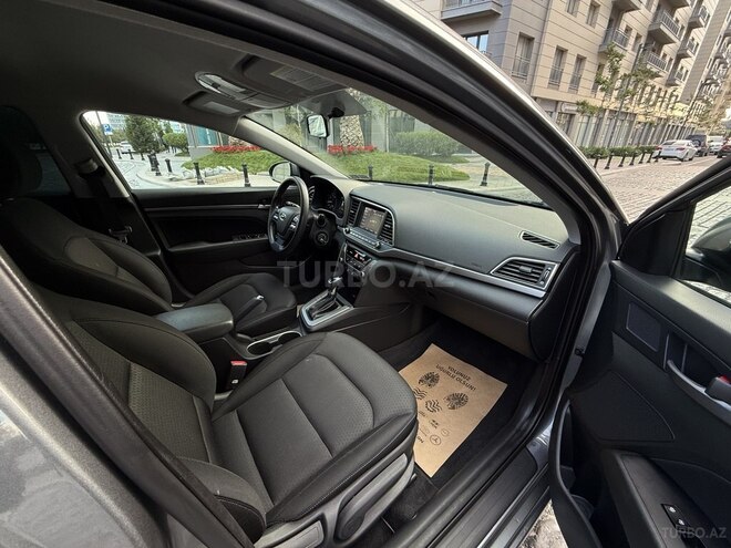 Hyundai Elantra 2017, 114,300 km - 2.0 l - Bakı