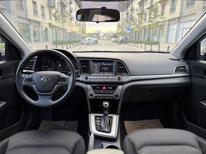 Hyundai Elantra 2017, 114,300 km - 2.0 l - Bakı