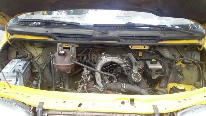 Ford Transit-4