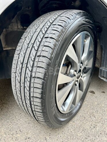 Hyundai Accent 2013, 220,000 km - 1.6 l - Bakı