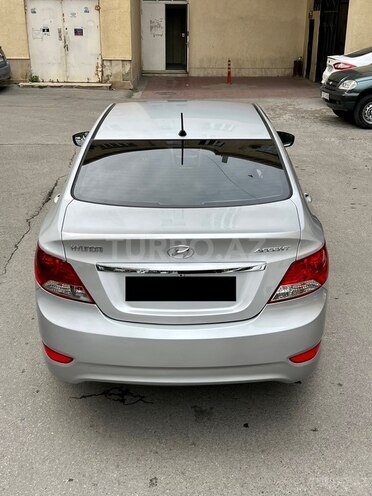 Hyundai Accent 2013, 220,000 km - 1.6 l - Bakı
