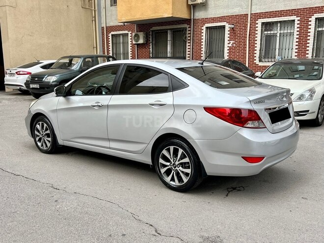 Hyundai Accent 2013, 220,000 km - 1.6 l - Bakı
