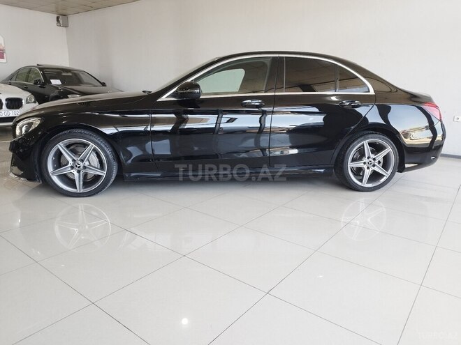 Mercedes C 200 d 2018, 211,000 km - 2.0 l - Bakı
