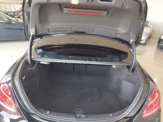 Mercedes C 200 d 2018, 211,000 km - 2.0 l - Bakı