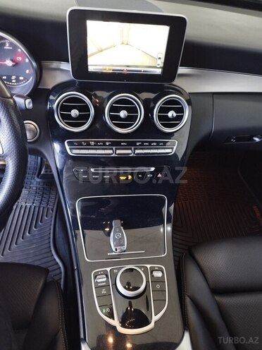 Mercedes C 200 d 2018, 211,000 km - 2.0 l - Bakı