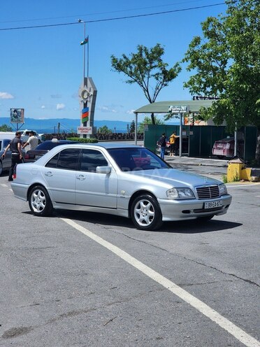 Mercedes C 240 1998, 220,000 km - 2.4 l - Zaqatala