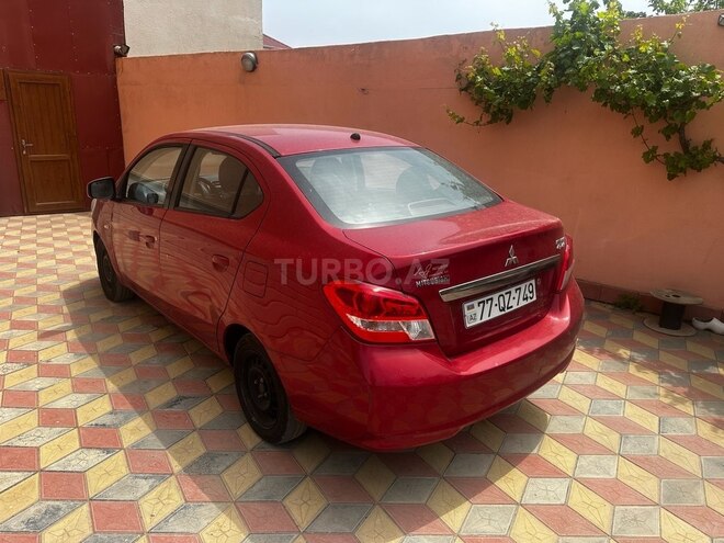 Mitsubishi Mirage 2018, 144,000 km - 1.2 л - Bakı