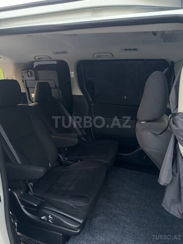 Toyota Noah 2016, 64,000 km - 1.8 l - Bakı