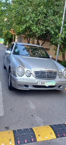 Mercedes E 220 d 1999, 450,000 km - 2.2 l - Bakı