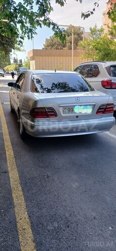 Mercedes E 220 d 1999, 450,000 km - 2.2 l - Bakı