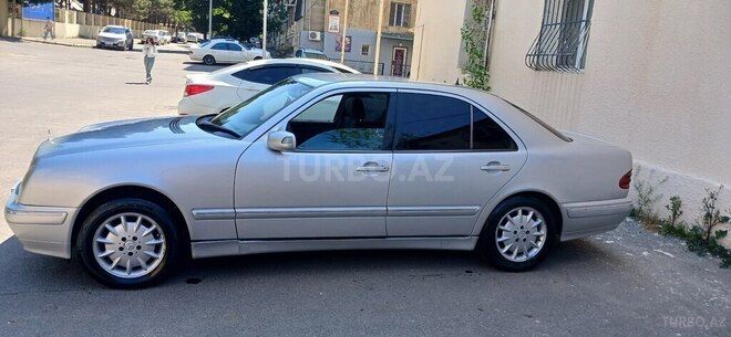 Mercedes E 220 d 1999, 450,000 km - 2.2 l - Bakı