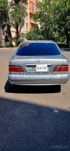 Mercedes E 220 d 1999, 450,000 km - 2.2 l - Bakı