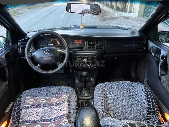 Opel Vectra 1996, 322,000 km - 1.8 l - Bakı