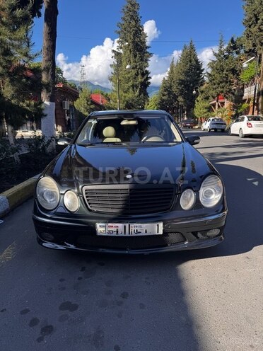 Mercedes E 320 2002, 376,000 km - 3.2 l - Zaqatala