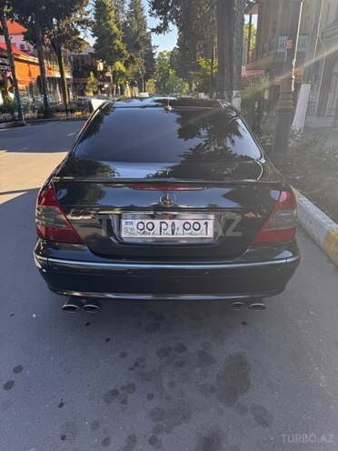 Mercedes E 320 2002, 376,000 km - 3.2 l - Zaqatala