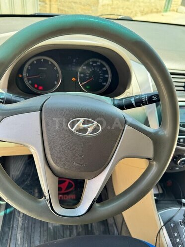 Hyundai Accent 2013, 225,000 km - 1.6 l - Bakı