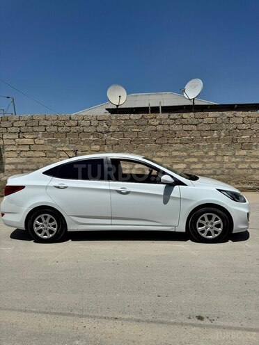 Hyundai Accent 2013, 225,000 km - 1.6 l - Bakı
