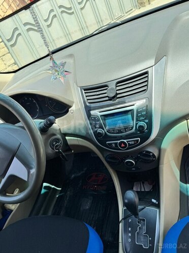 Hyundai Accent 2013, 225,000 km - 1.6 l - Bakı