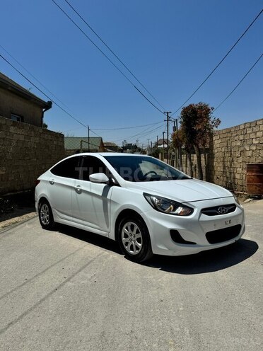 Hyundai Accent 2013, 225,000 km - 1.6 l - Bakı