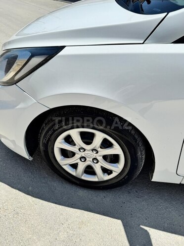 Hyundai Accent 2013, 225,000 km - 1.6 l - Bakı