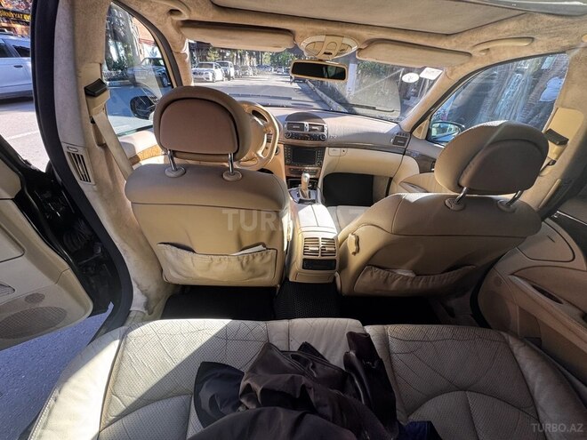 Mercedes E 320 2002, 376,000 km - 3.2 l - Zaqatala