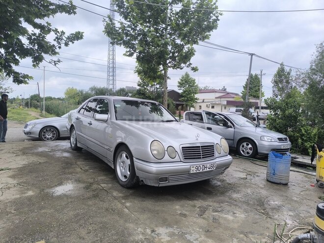 Mercedes E 280 1998, 163,585 km - 2.8 l - Bərdə