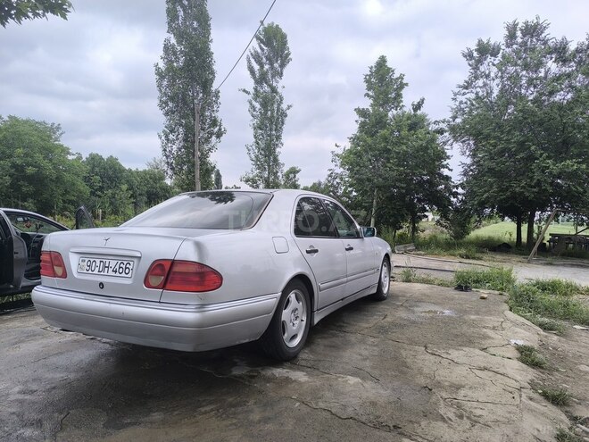 Mercedes E 280 1998, 163,585 km - 2.8 l - Bərdə