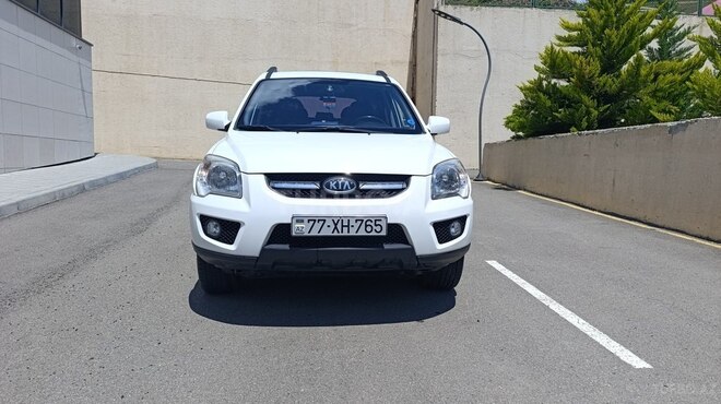 Kia Sportage 2009, 155,000 km - 2.0 л - Yardımlı