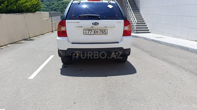 Kia Sportage 2009, 155,000 km - 2.0 л - Yardımlı