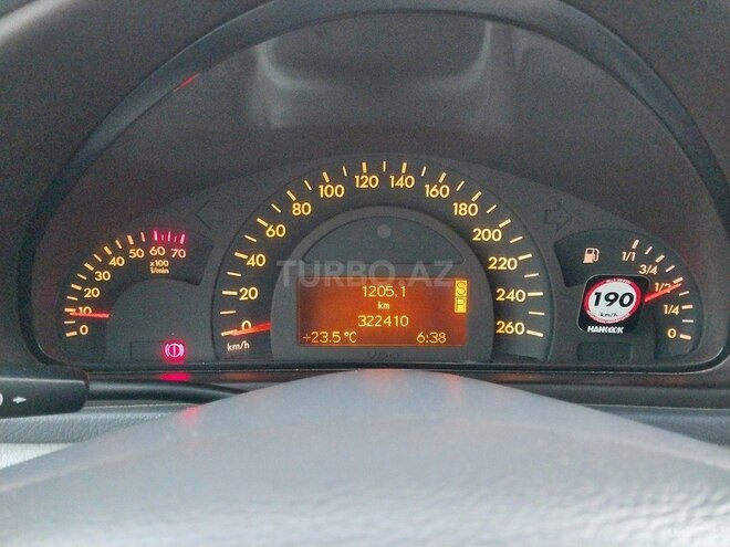 Mercedes C 240 2002, 325,000 km - 2.6 l - Bakı