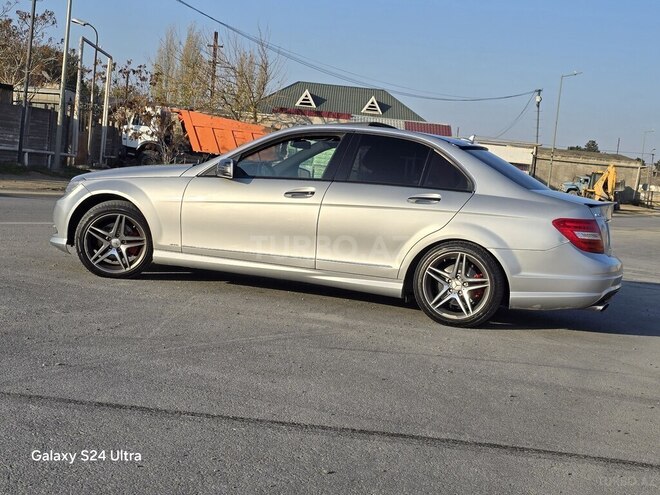 Mercedes C 300 2011, 260,000 km - 3.0 л - Bakı