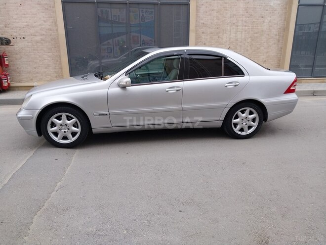 Mercedes C 240 2002, 325,000 km - 2.6 l - Bakı
