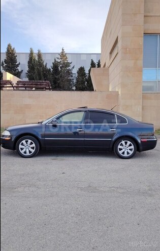 Volkswagen Passat 2003, 225,213 km - 1.8 l - Bakı