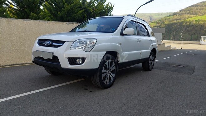 Kia Sportage 2009, 155,000 km - 2.0 л - Yardımlı