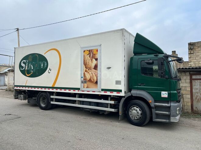 Mercedes Axor 1824 2009, 654,321 km - 6.4 l - Quba