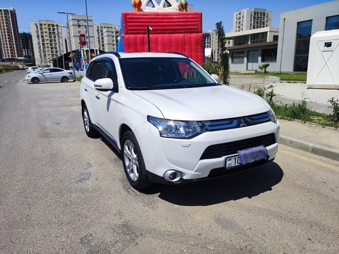 Mitsubishi Outlander 2014, 108,000 km - 2.4 l - Bakı