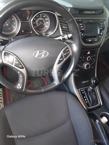 Hyundai Elantra 2015, 85,000 km - 1.8 л - Bakı