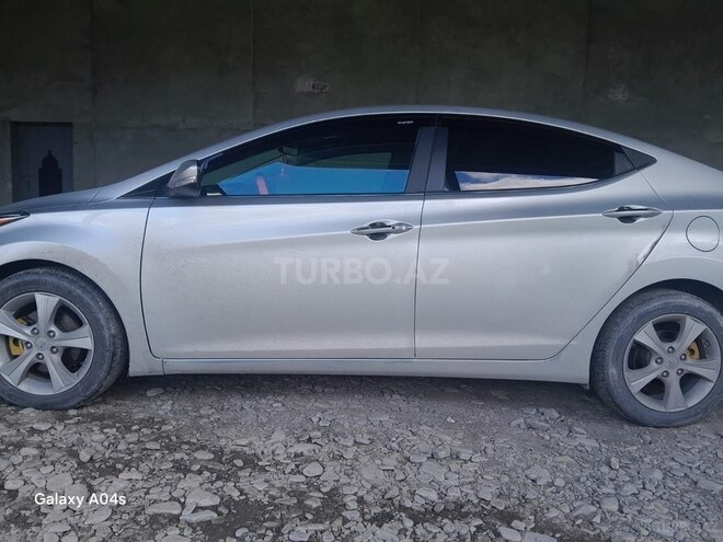 Hyundai Elantra 2015, 85,000 km - 1.8 л - Bakı