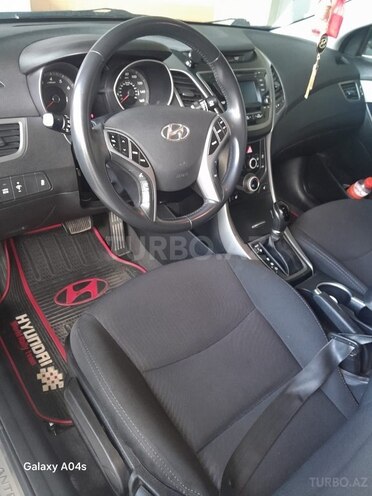 Hyundai Elantra 2015, 85,000 km - 1.8 л - Bakı